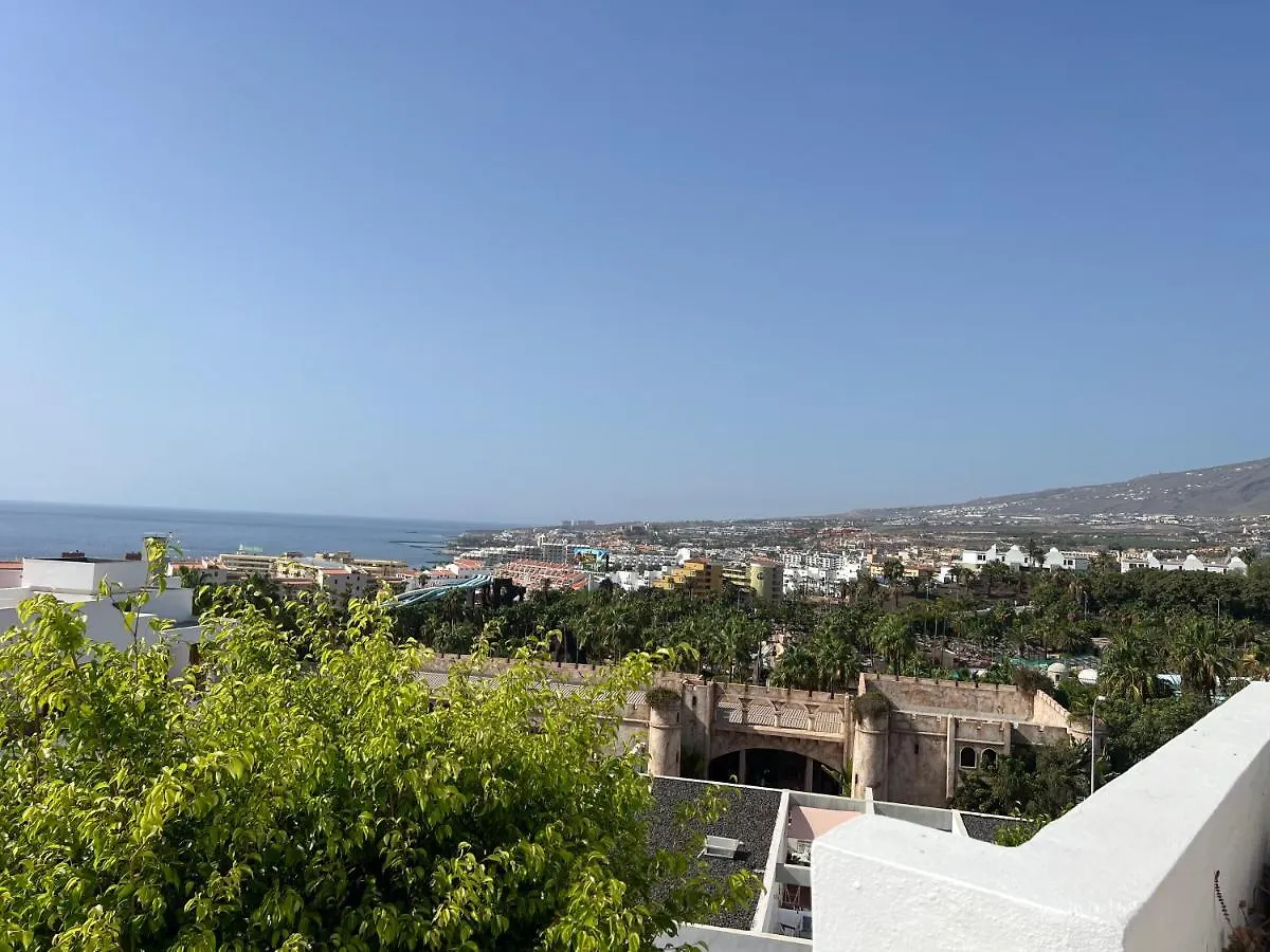Lovely Sunny Apartment أذيخي